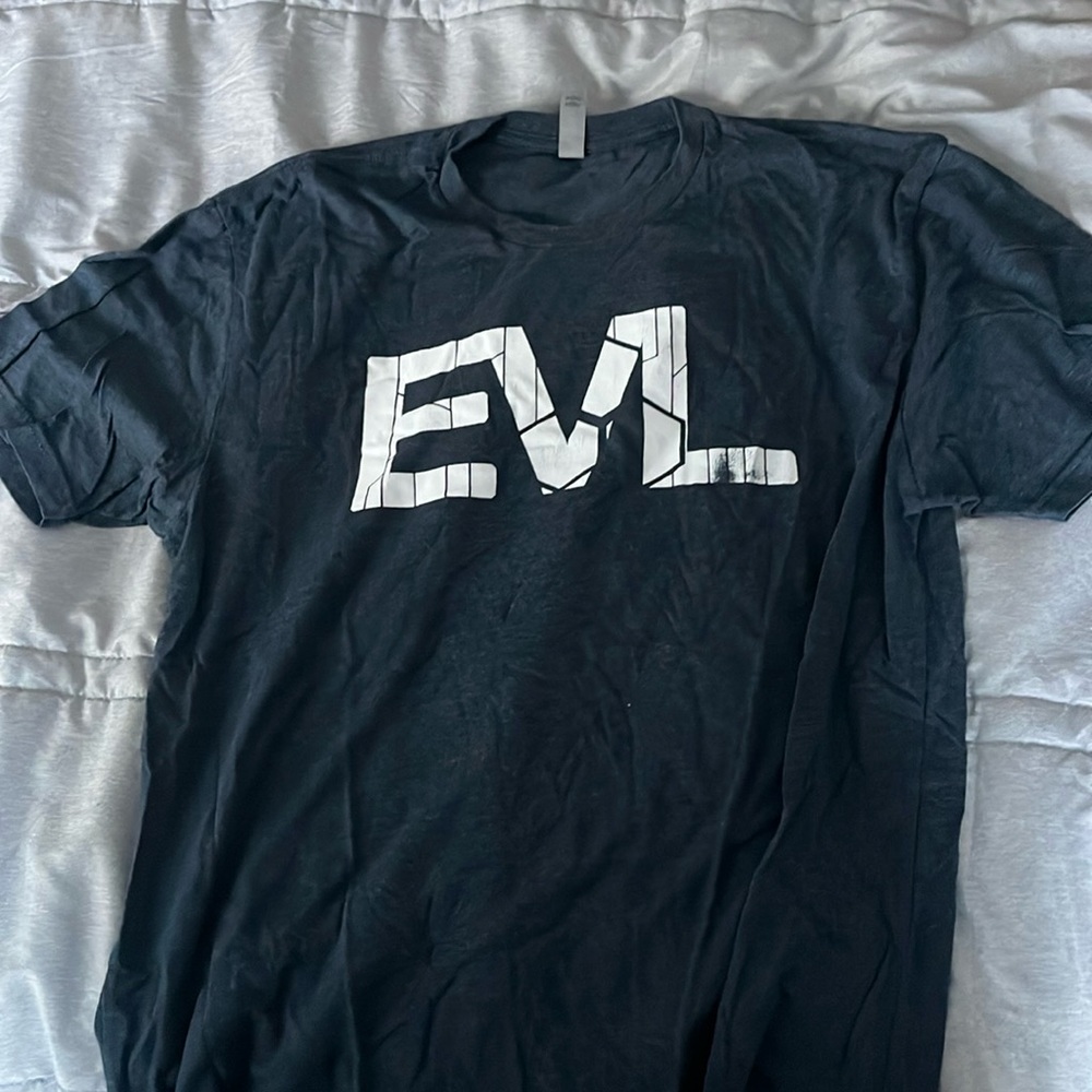 EVL gym shirt
